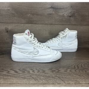 Nike Blazer Mid 77 Sneakers Kid's 5.5Y White Logo Print GS DJ4624-100